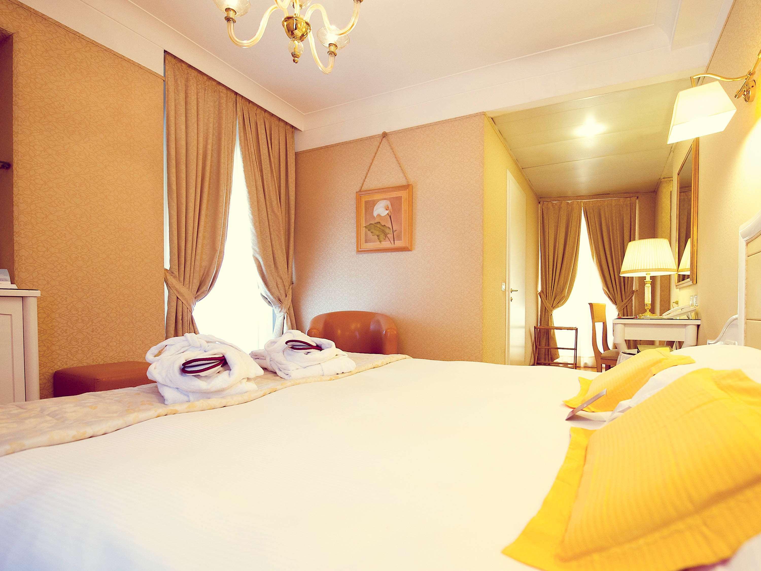Hotel Mercure Milano Centro Bagian luar foto