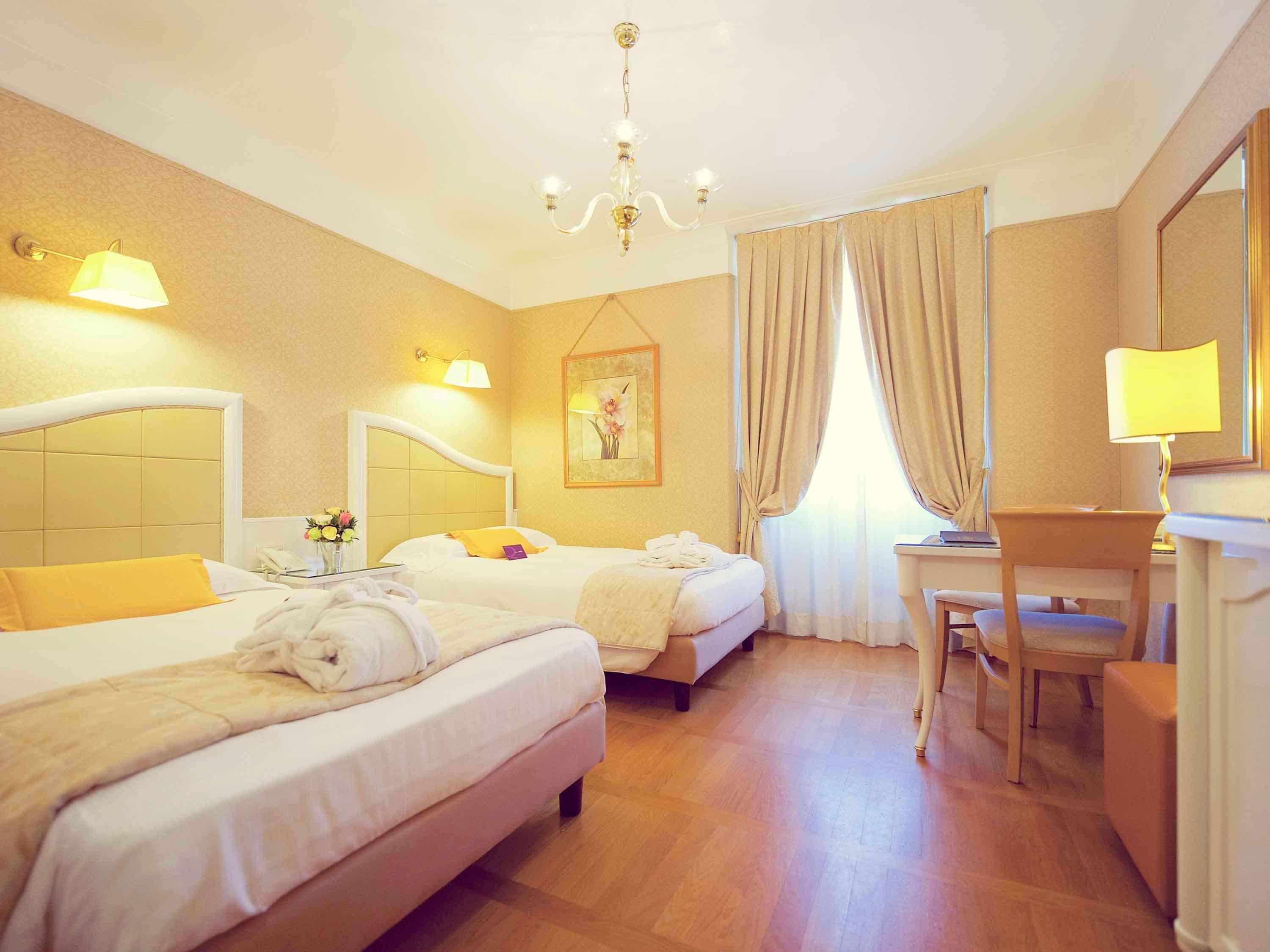 Hotel Mercure Milano Centro Bagian luar foto