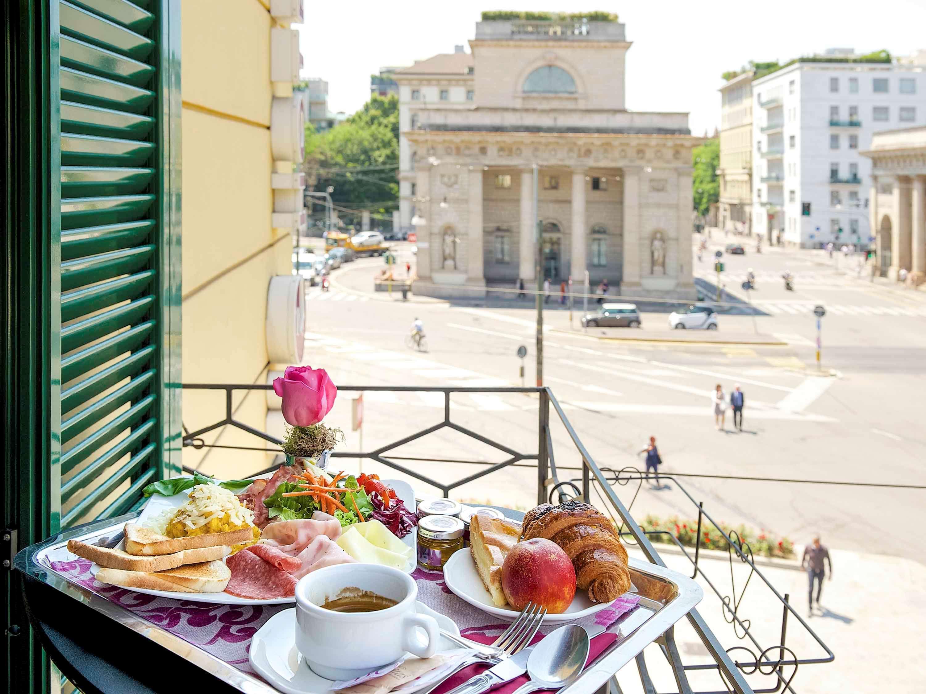 Hotel Mercure Milano Centro Bagian luar foto