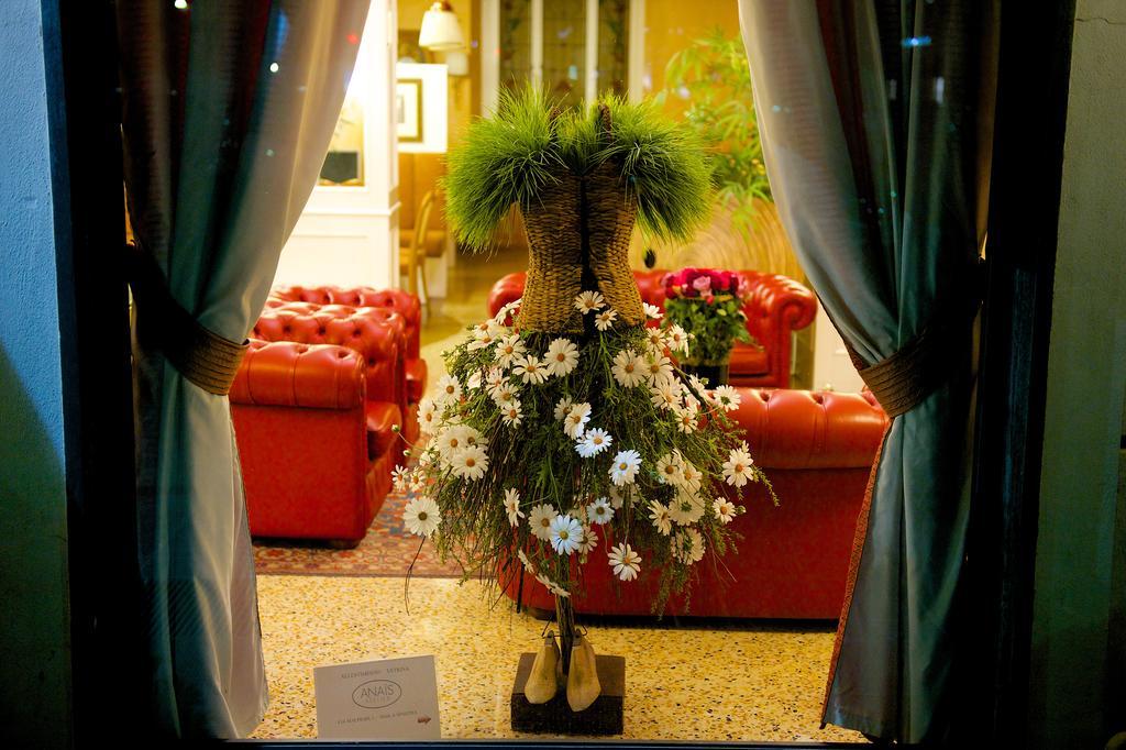 Hotel Mercure Milano Centro Bagian luar foto