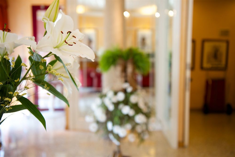 Hotel Mercure Milano Centro Bagian luar foto