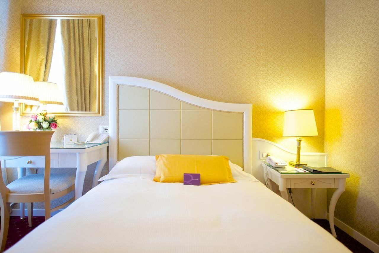 Hotel Mercure Milano Centro Bagian luar foto